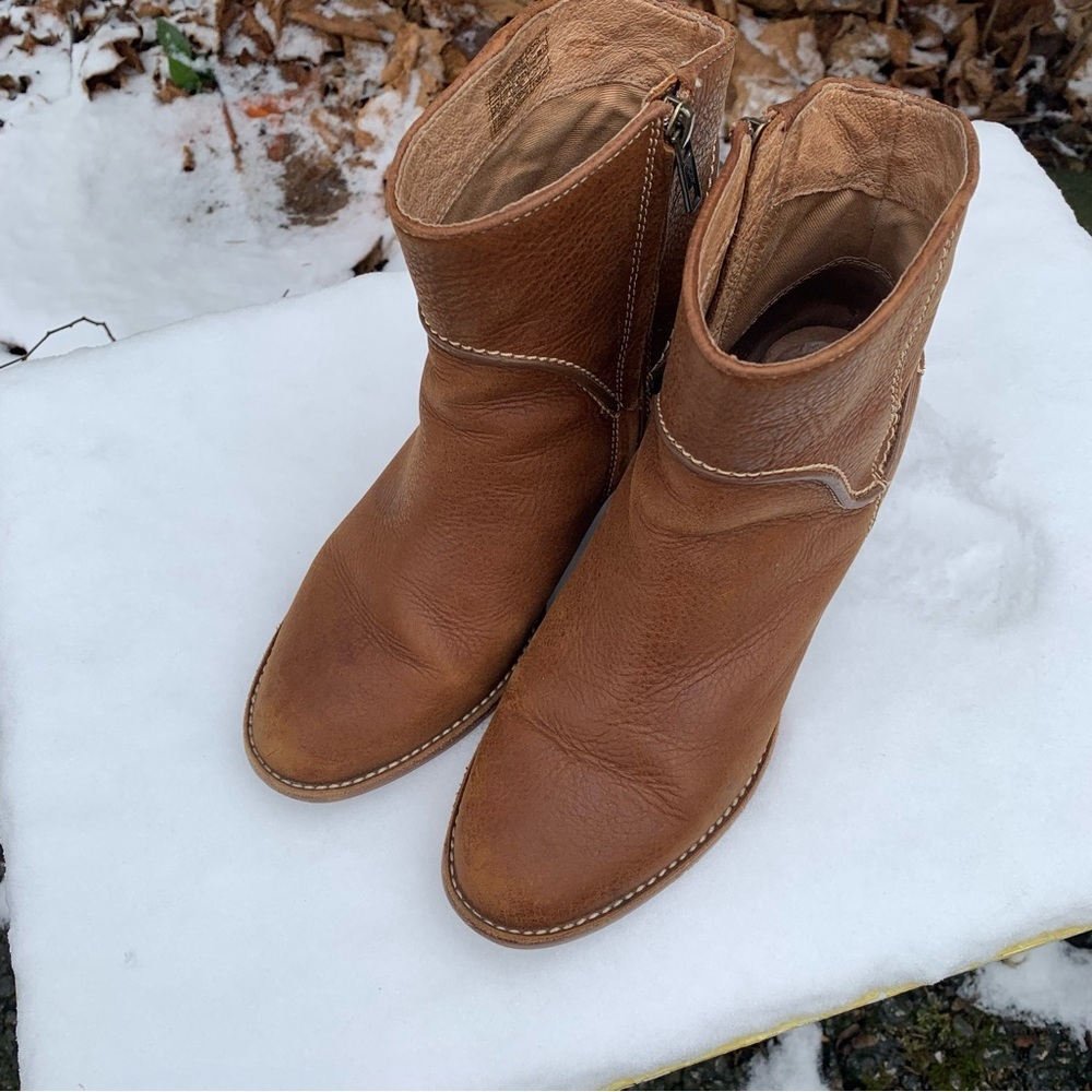 UGG Annie Brown Full Grain Leather Booties Zip-Up Ankle Boots Womens Size 7.5 - Picture 5 of 9